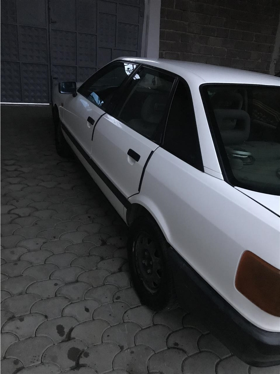 Audi-80