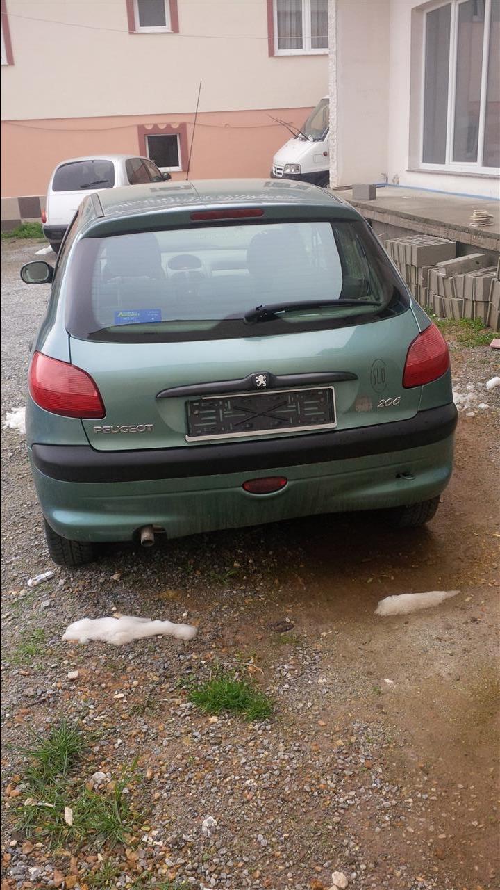 Peugot-206