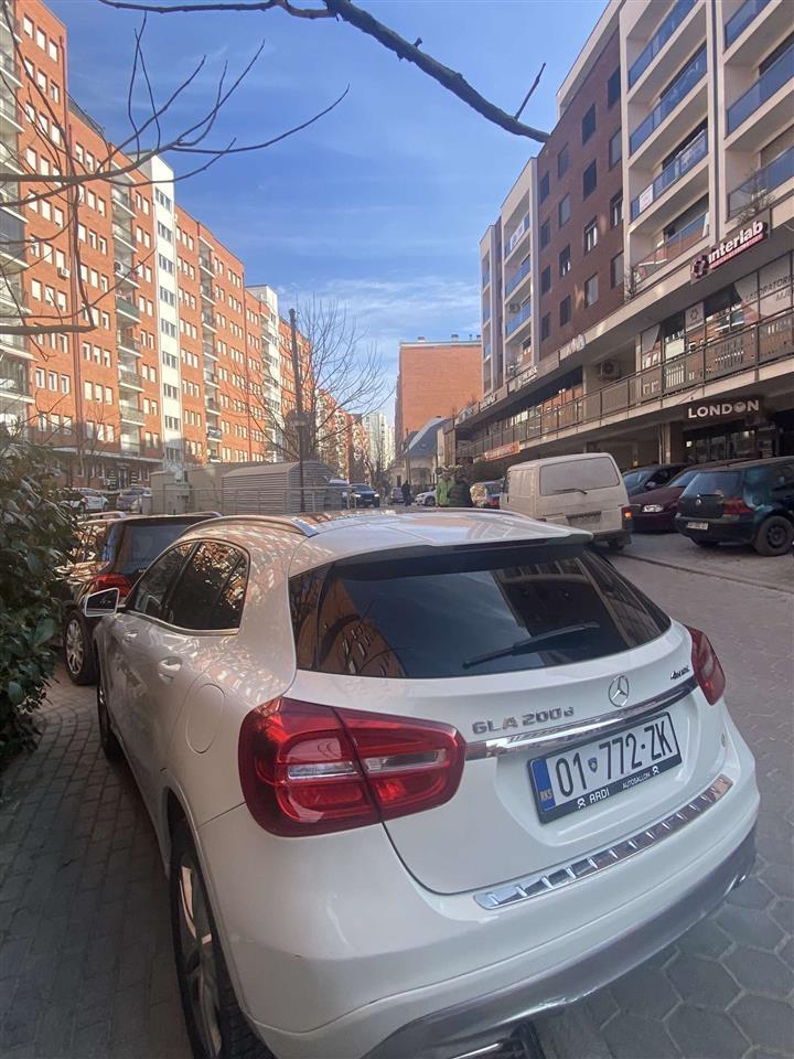 GLA200