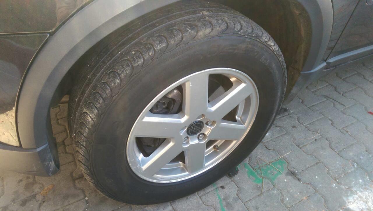 Shes--Volvo-XC90
