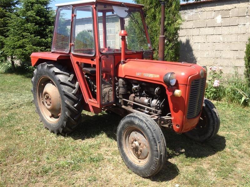 Traktor-IMT-539