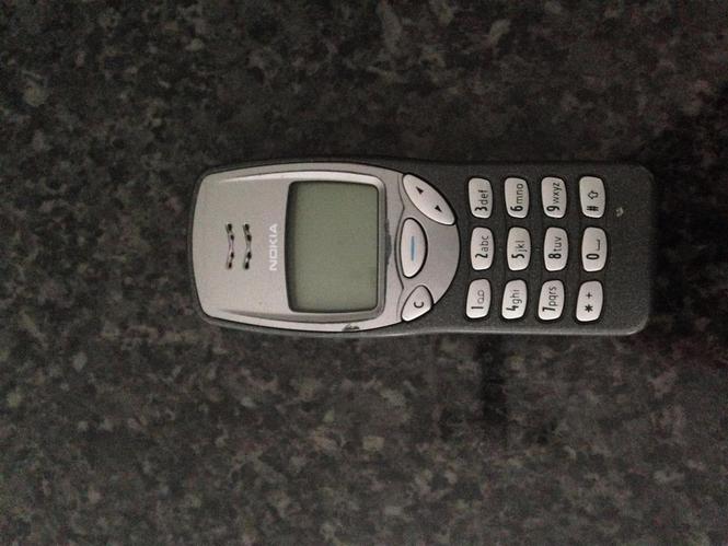 Nokia E vitit 1991