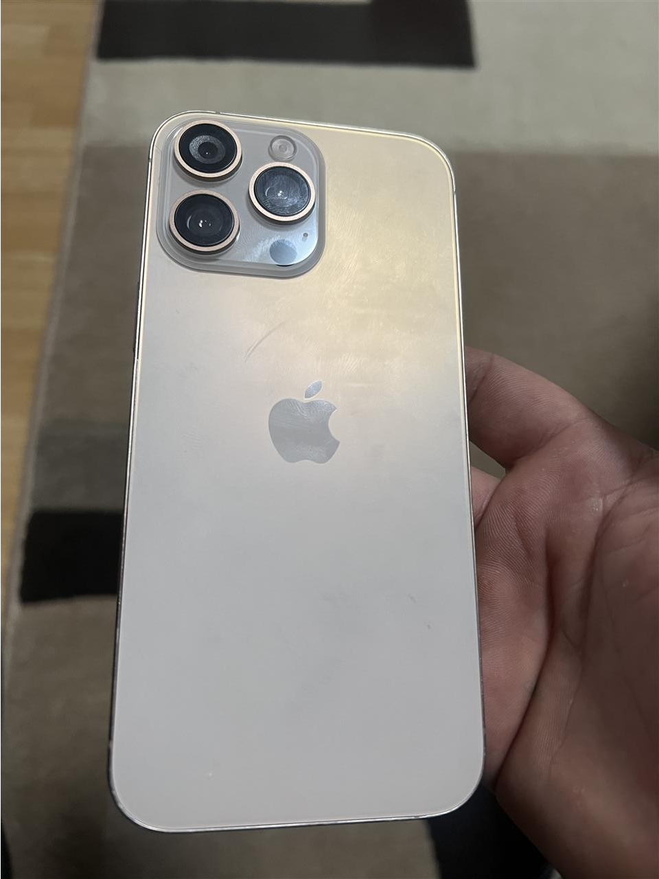 Iphone-16-pro-max