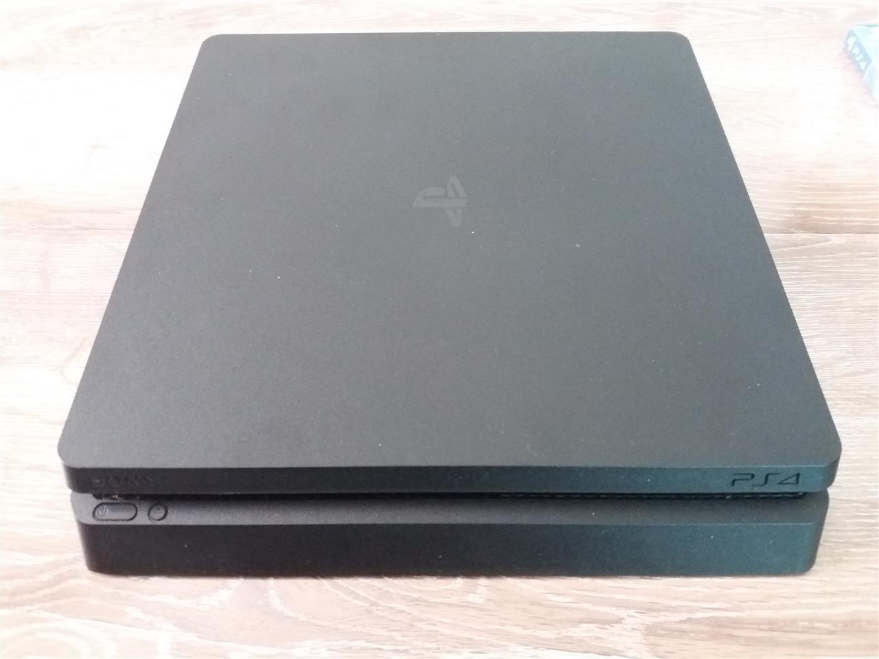 PS4-Slim-