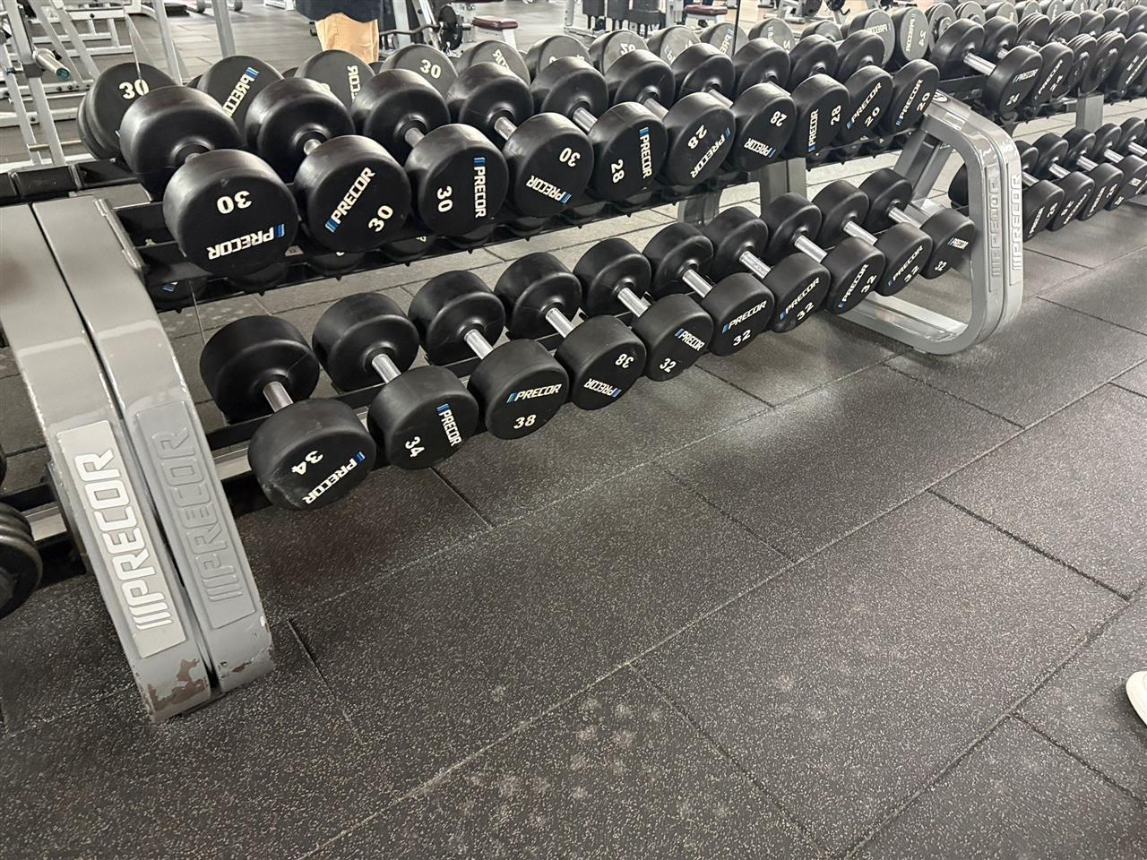 Shiten-komplet-vegla-nga-brendi-precor