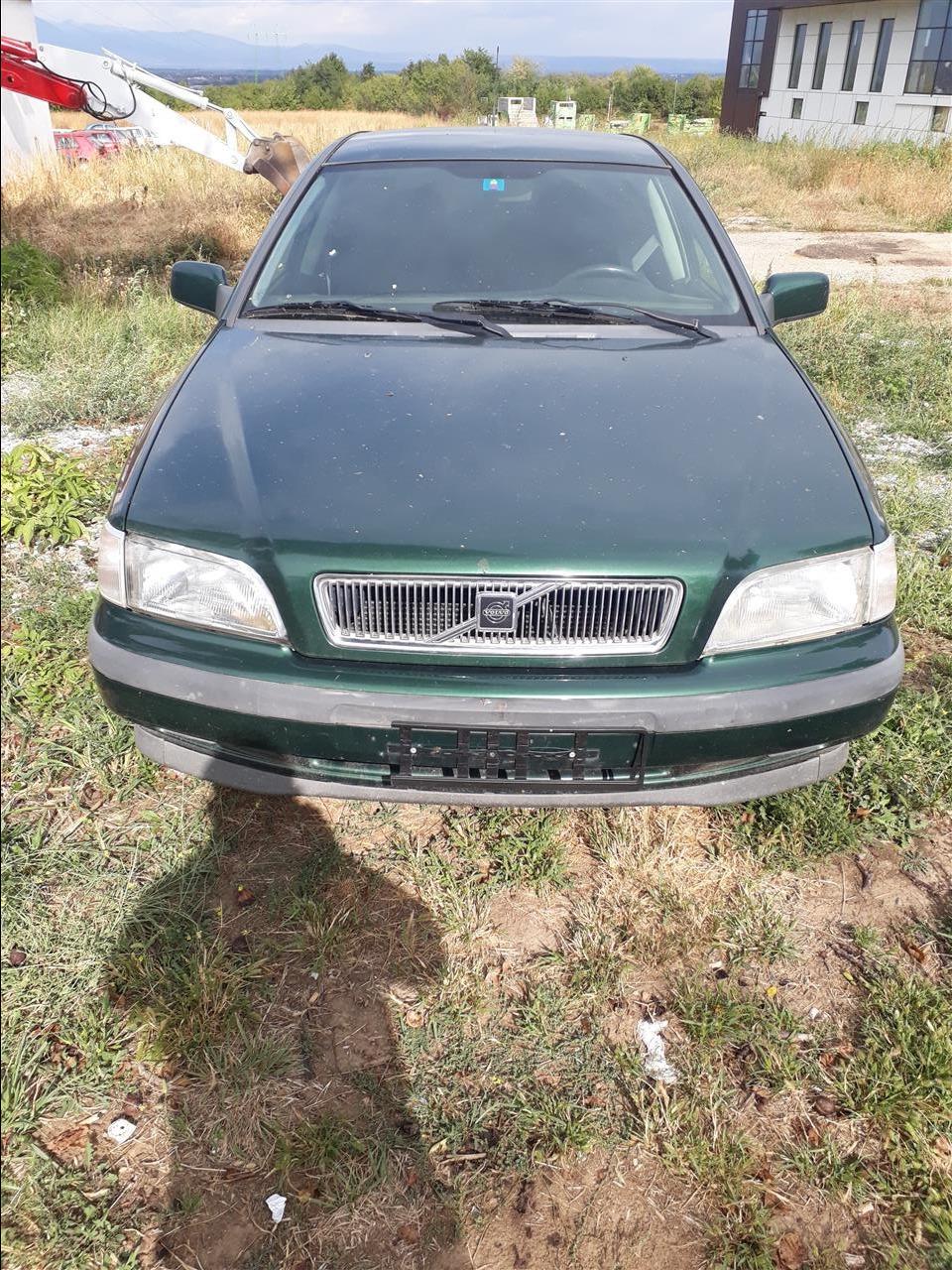 Volvo-V40