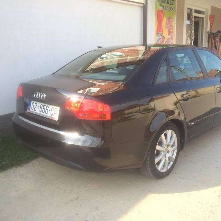 Audi-A4--06