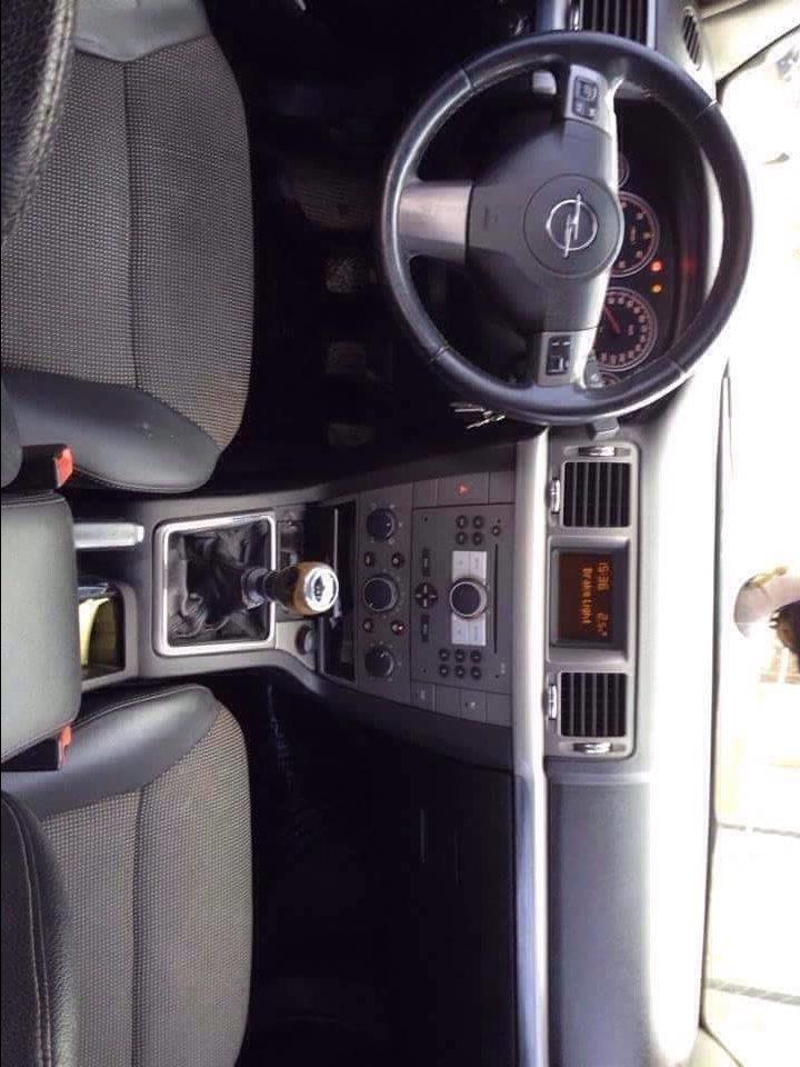 Shitet-Opel-Vectra-