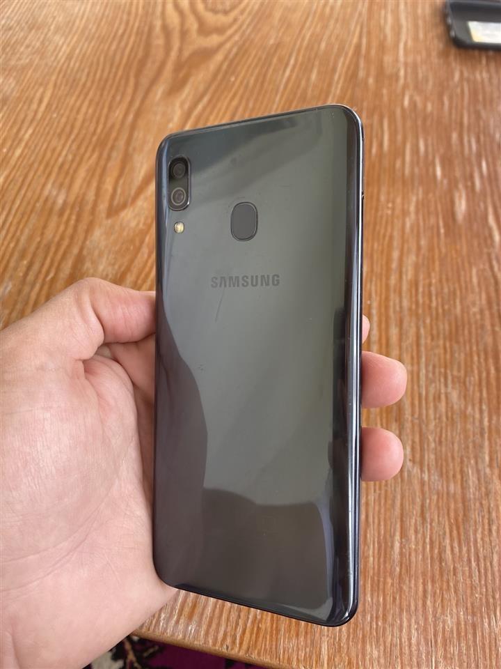 Samsung-a30