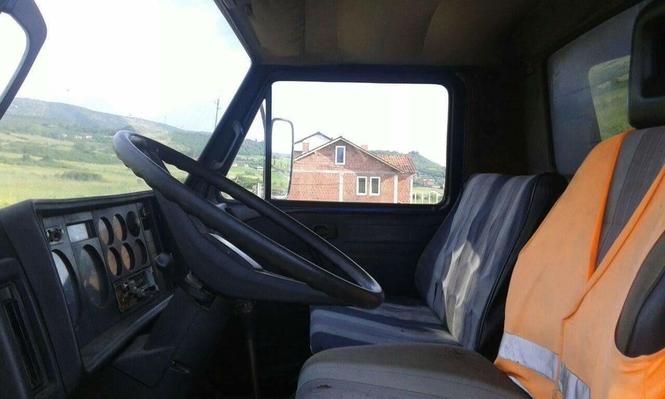 CAMION