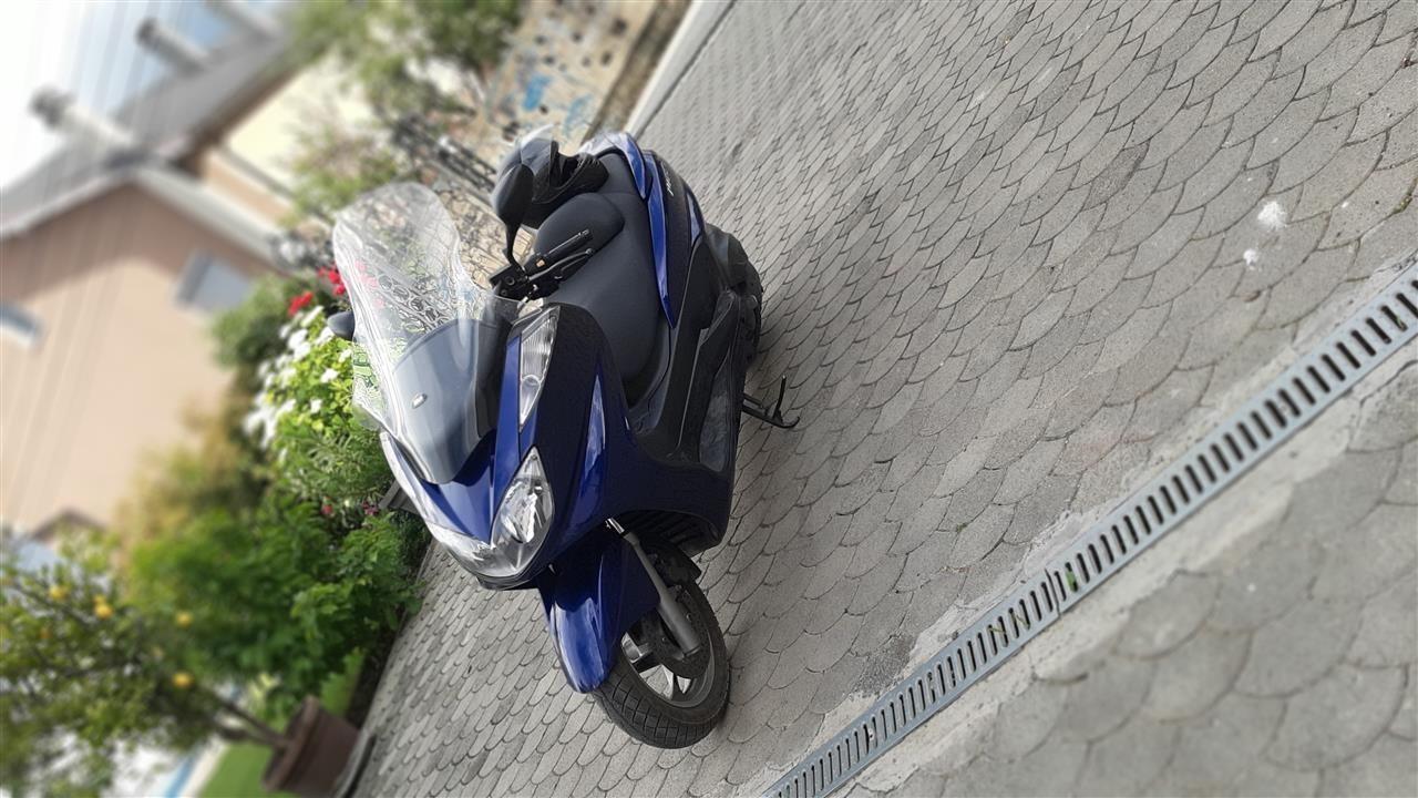 YAMAHA