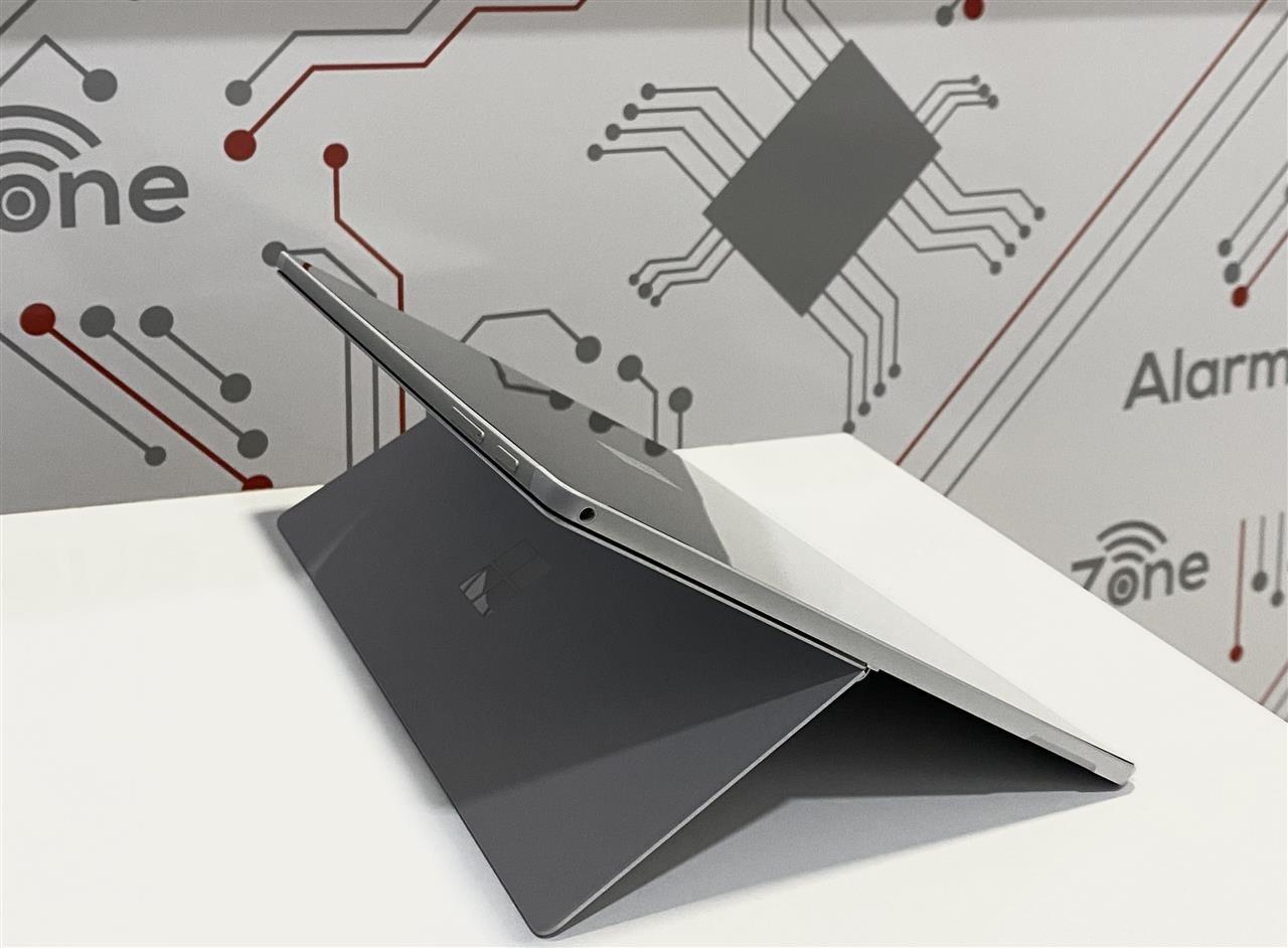 SURFACE-Pro-4-