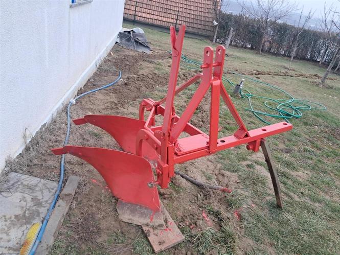 Pllugj