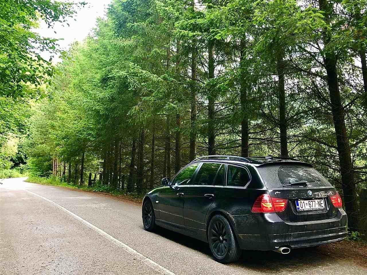 BMW-320D