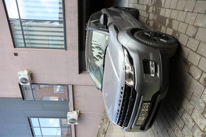 Range rover