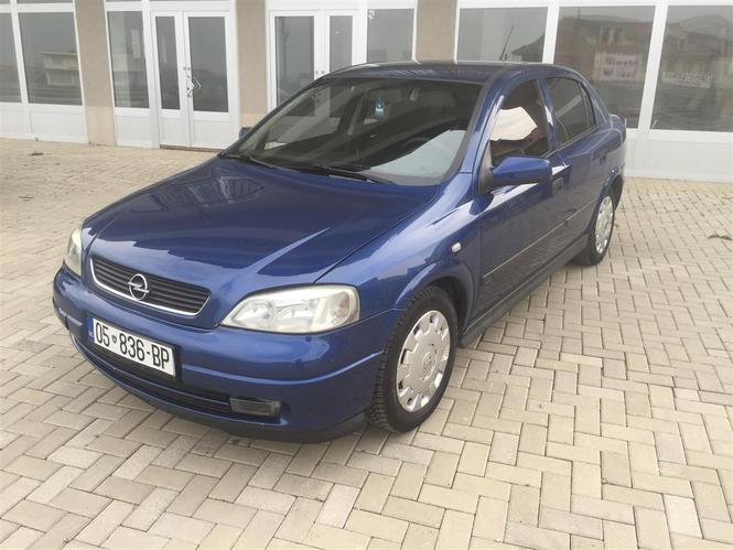 Opel astra 