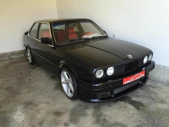 BMW E30