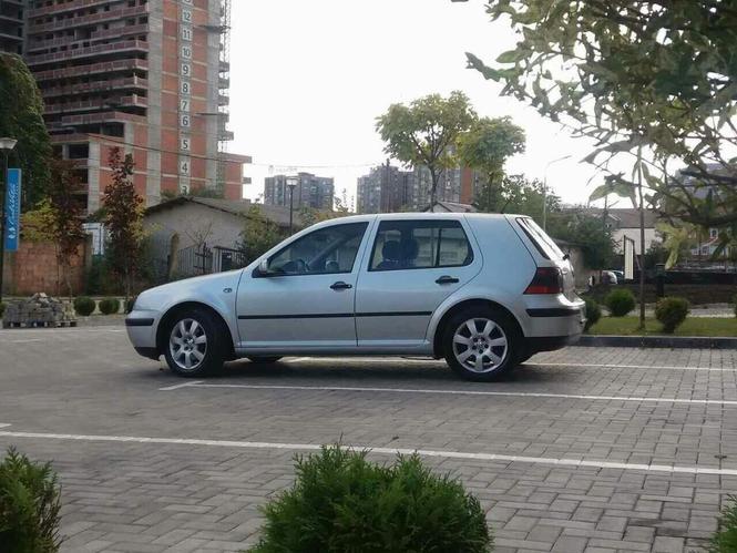 GOLF 4