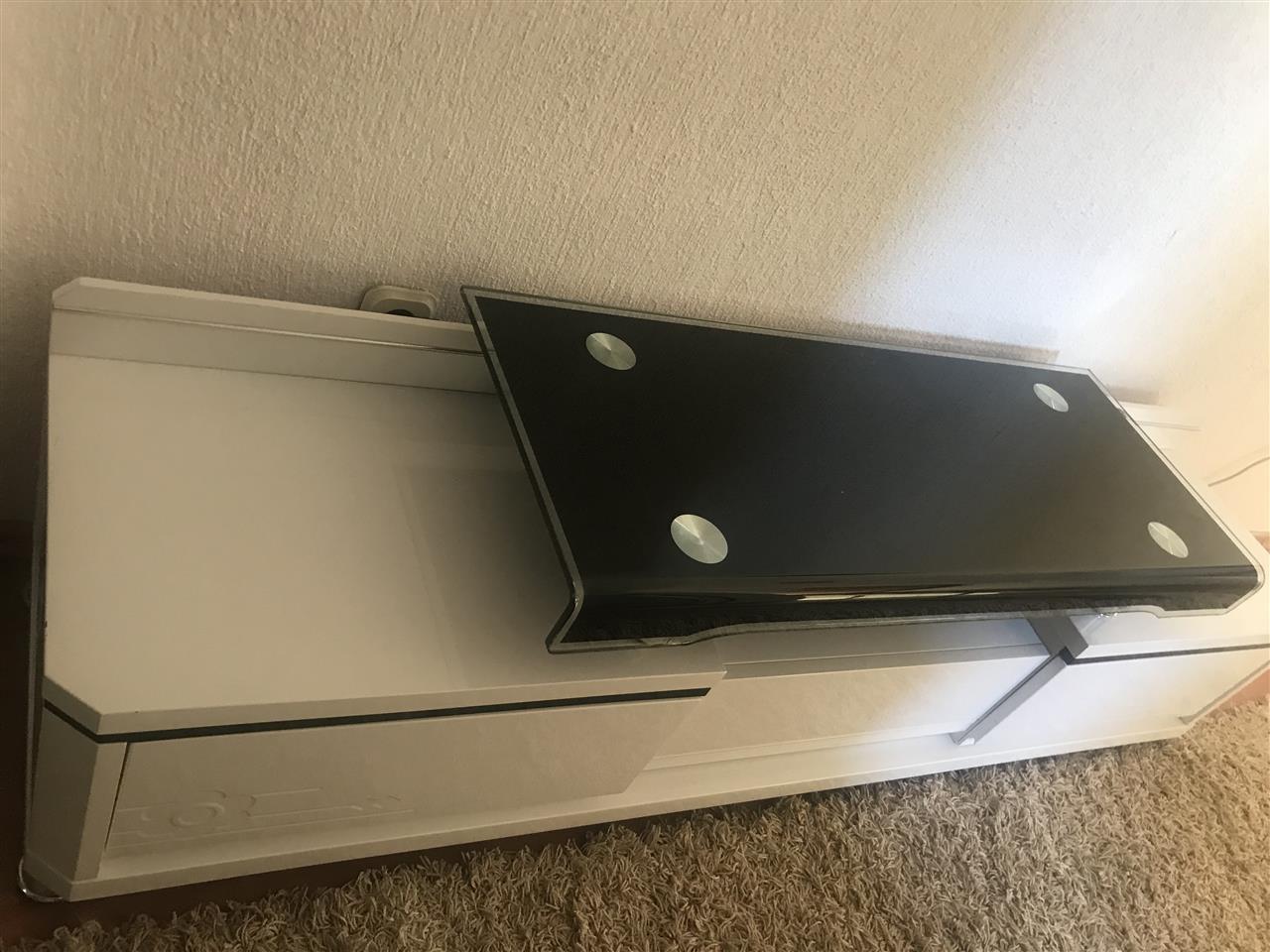 Komode-per-TV