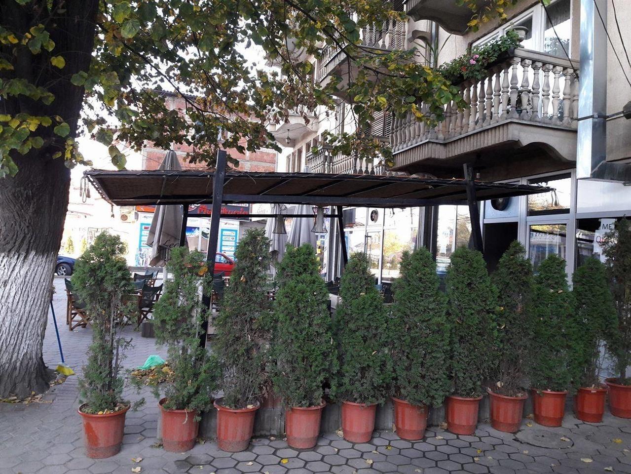 Qader-per-teras-