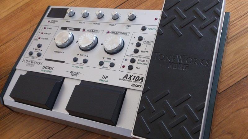 Korg-AX10A-MultiEffect-Modeling-Processor