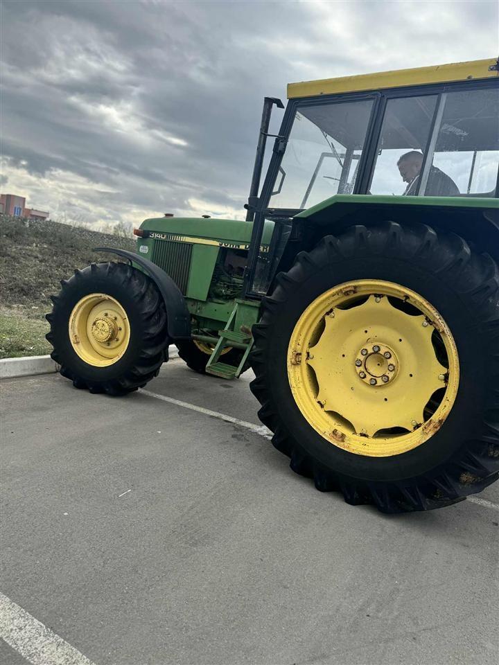 Traktor