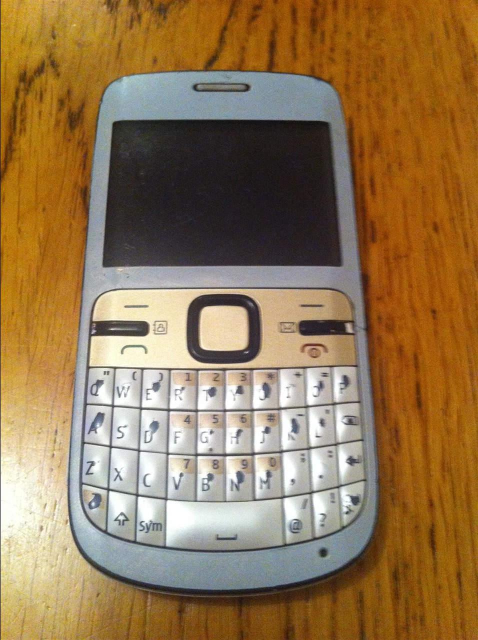 Shes-Nokia