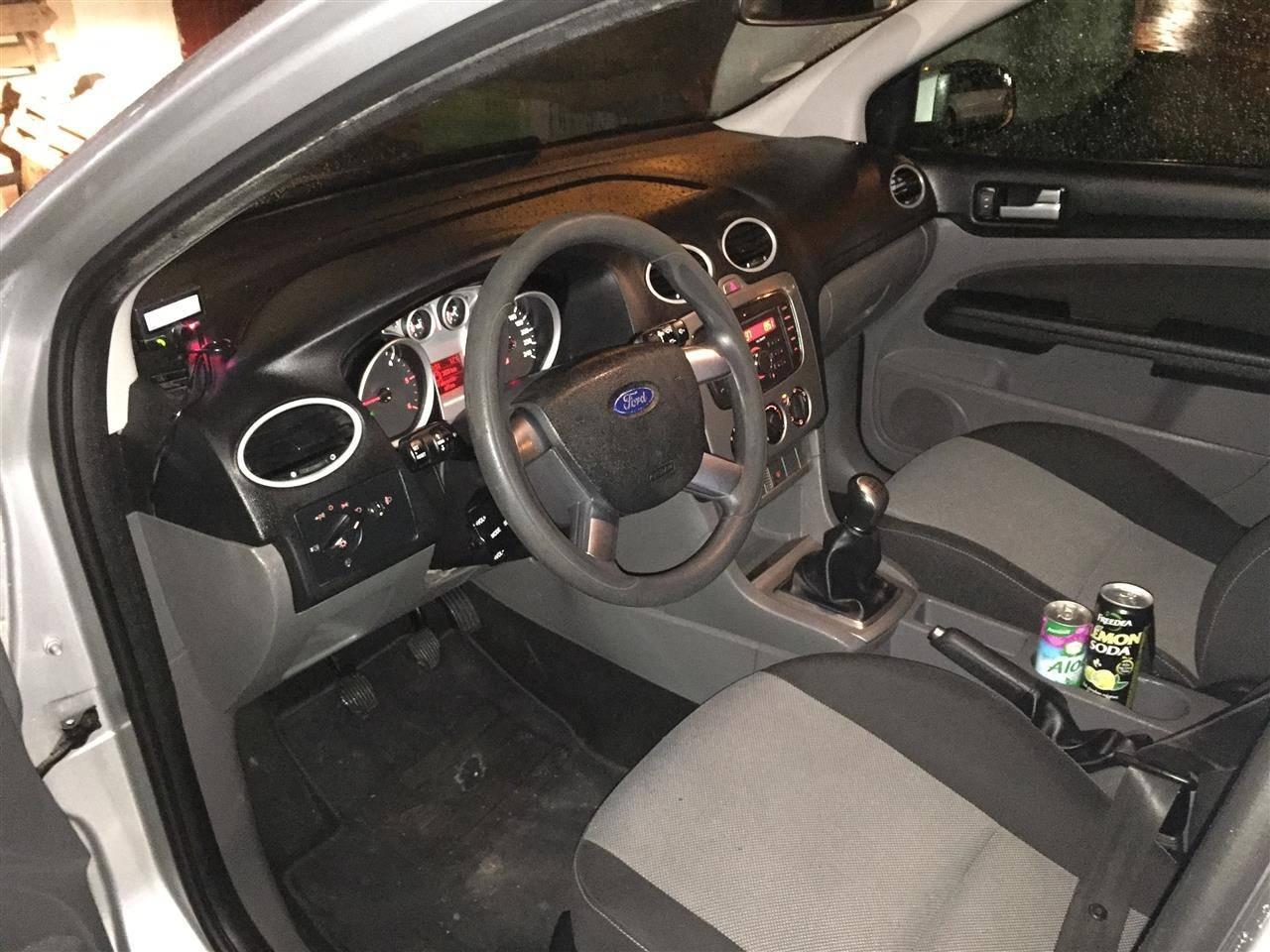 Ford-Focus--10