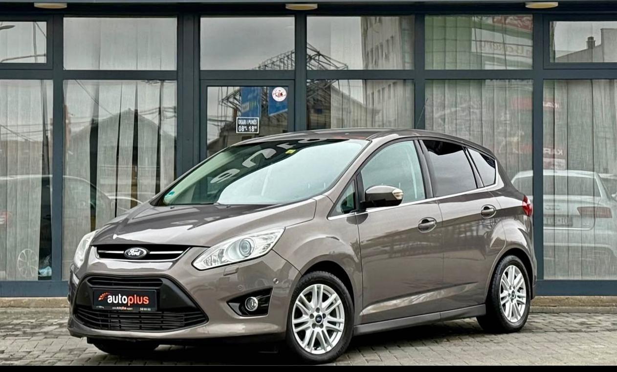 Ford-Cmax-Titanium-2015