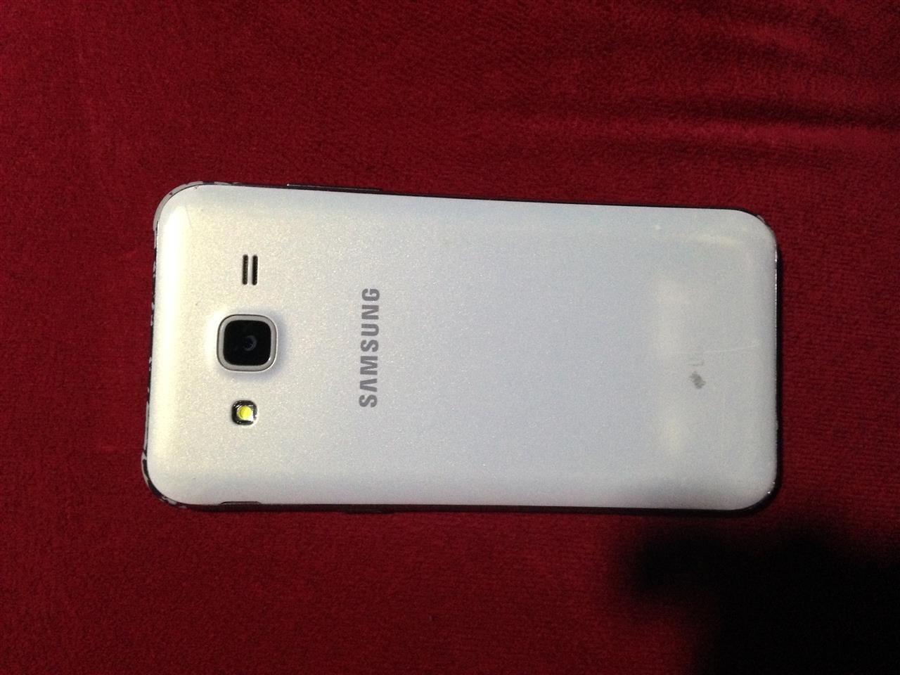 Samsung-j5