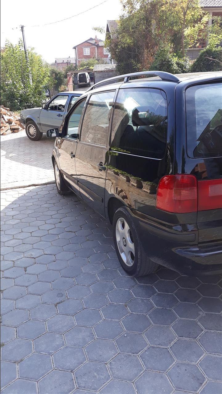 seat-alhambra