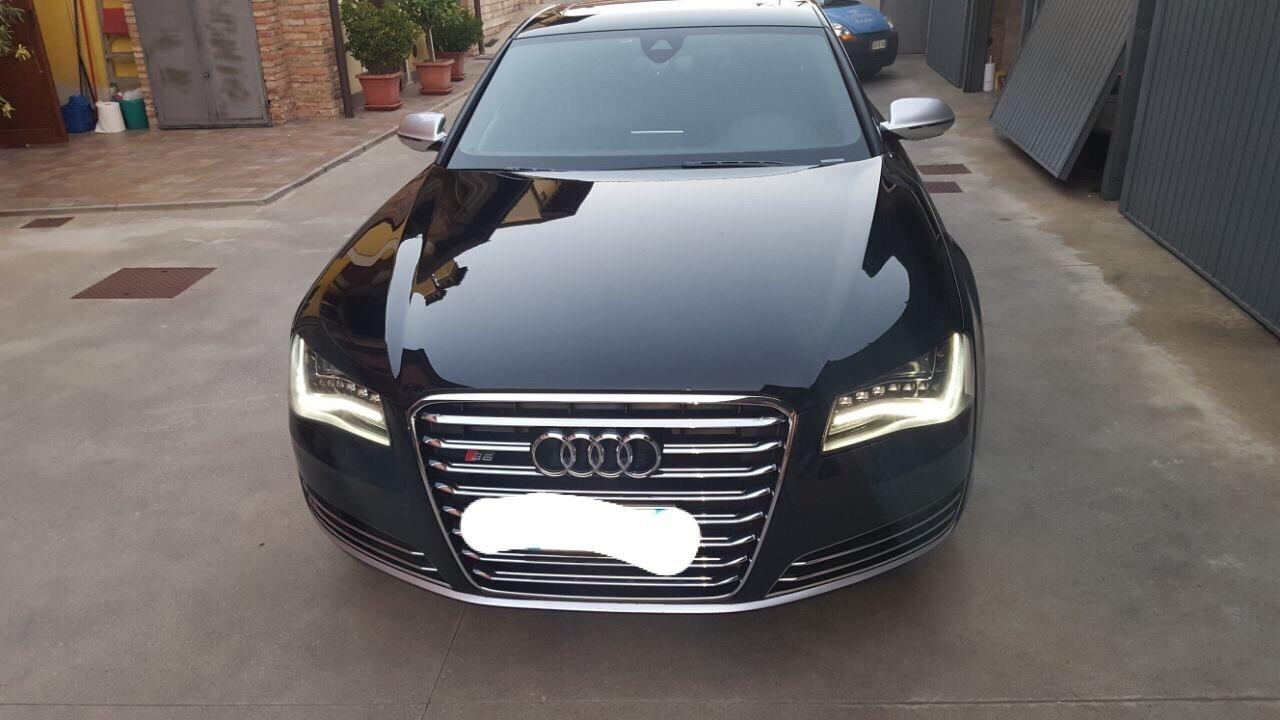 Audi-A8-2012
