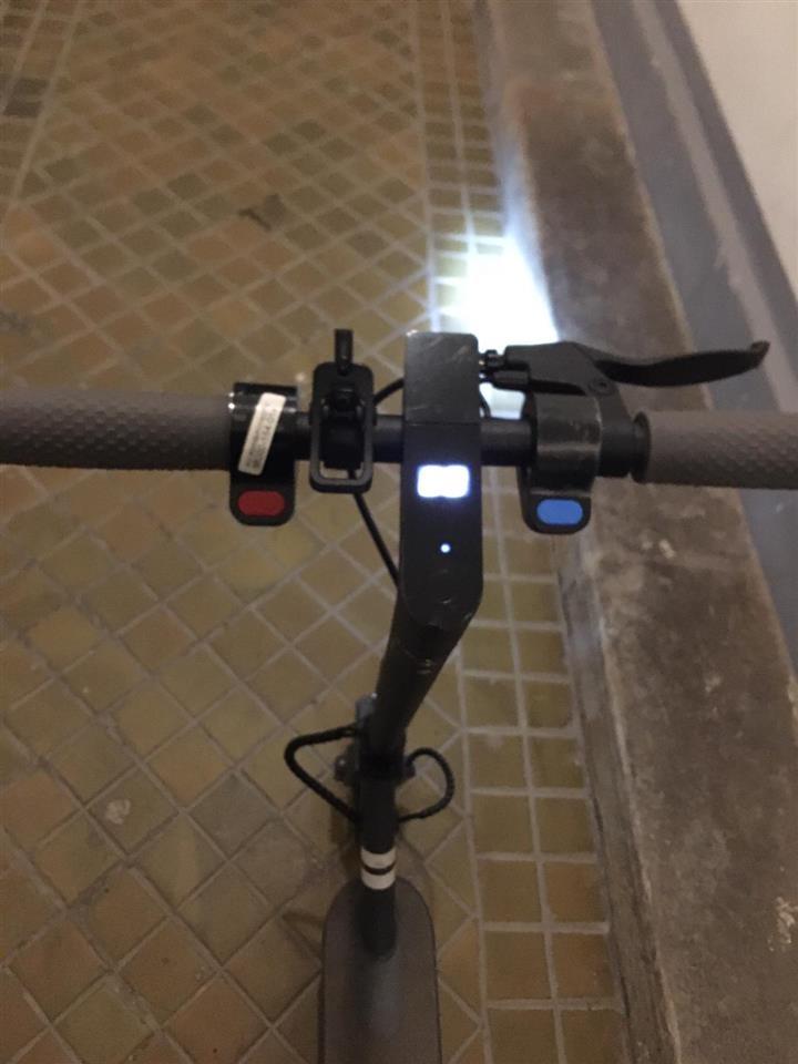 Shitet-E-scooters