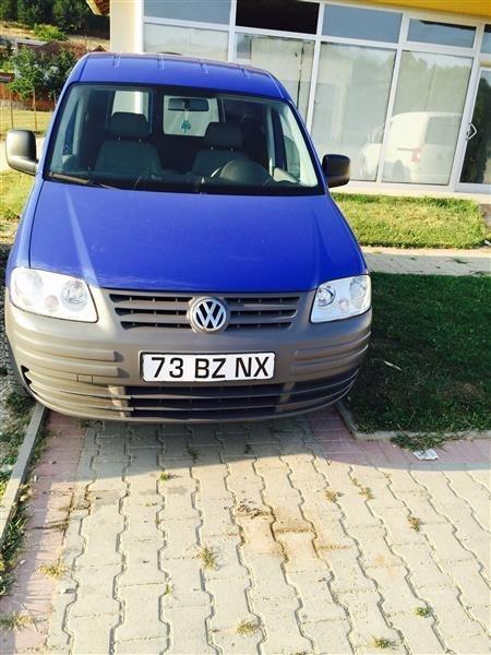 VW-Caddy--07