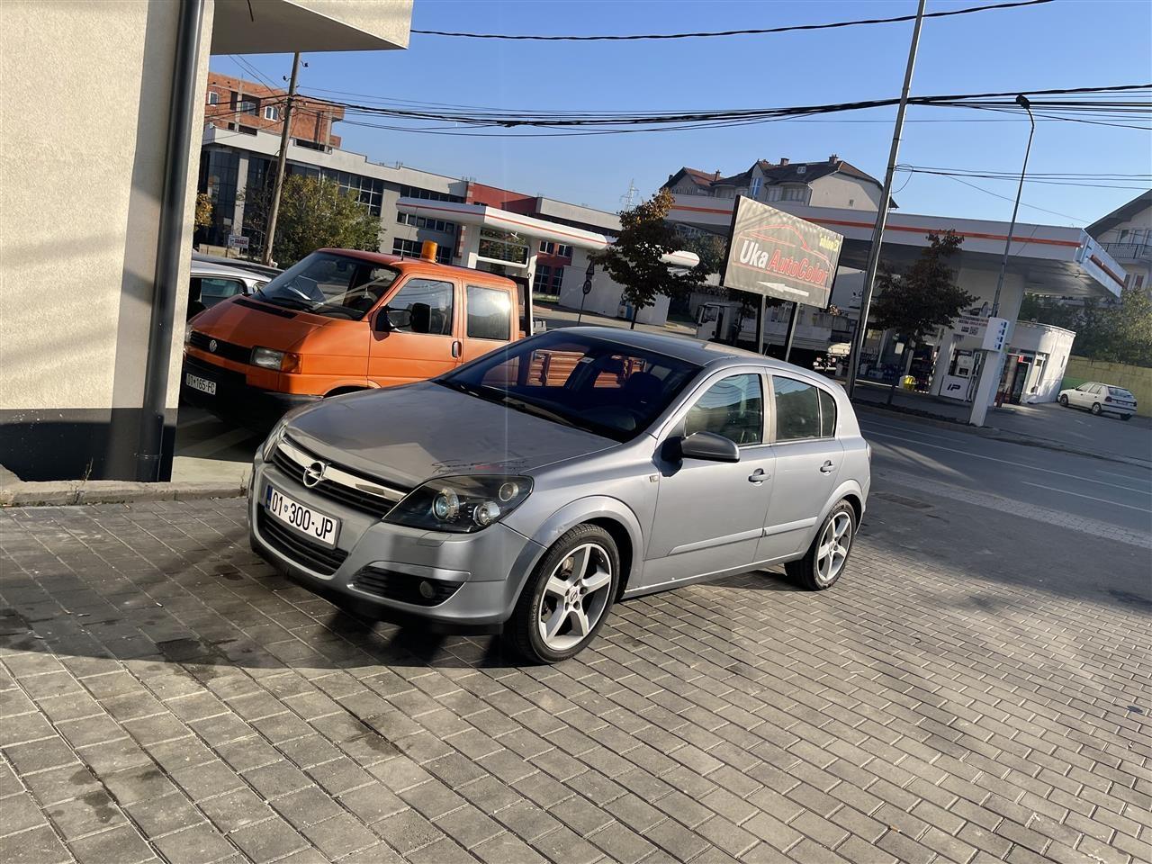 Opel-Astra-H-