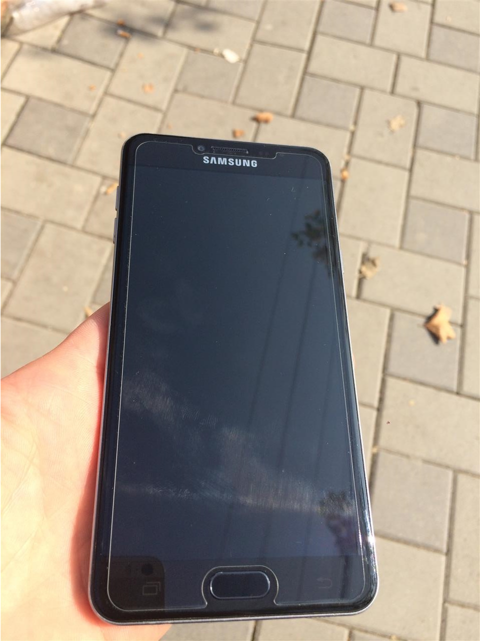 Shitet-samsung-c7-2018