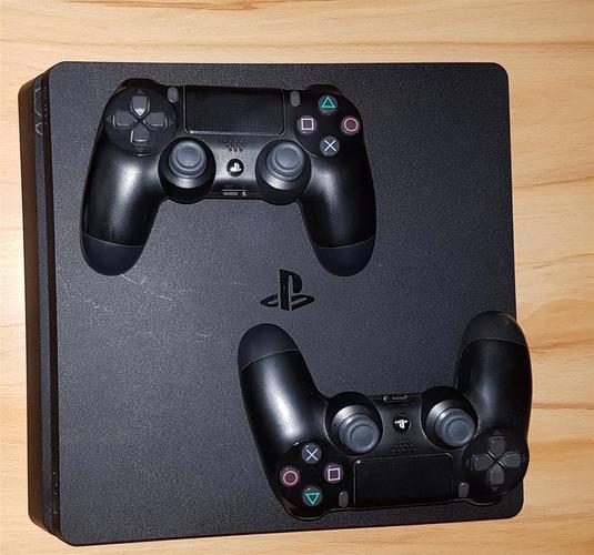 PS4 Slim
