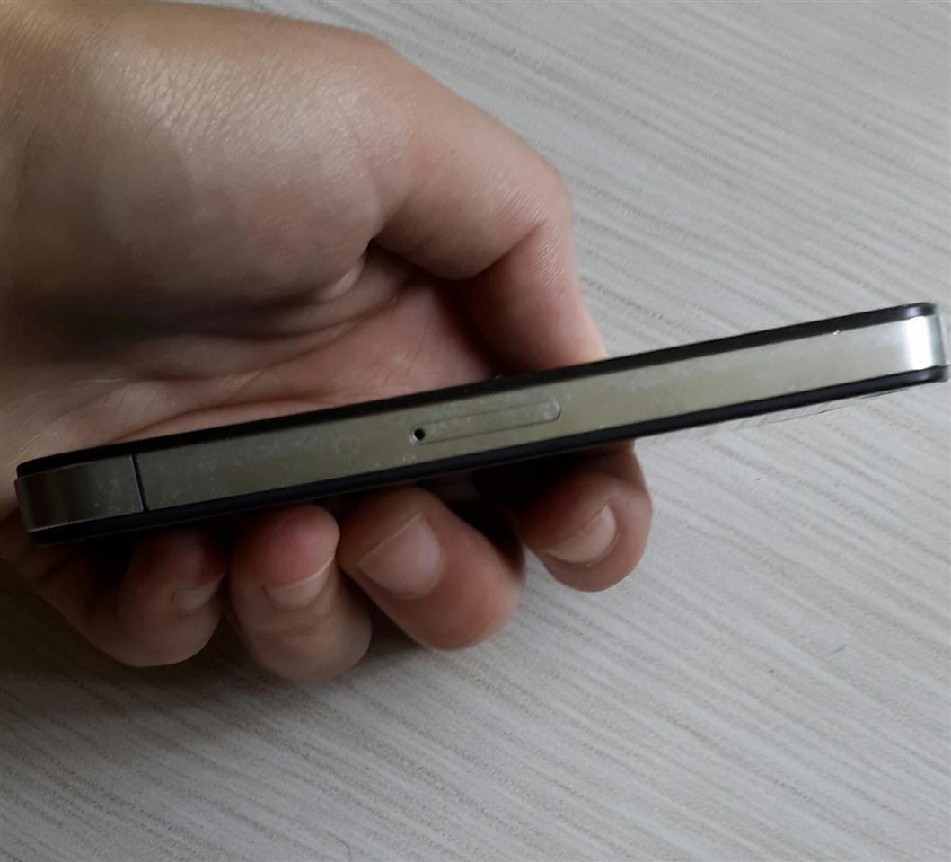 iPhone-4