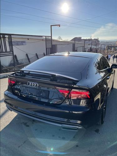 Shitet audi A7 matrix 