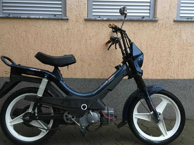 TOMOS