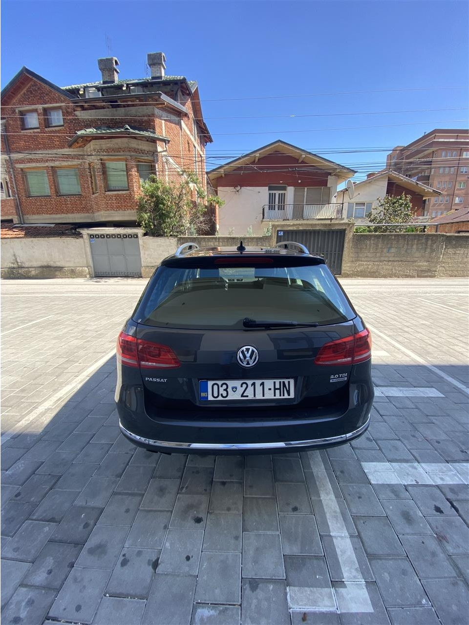 VW-Volkswagen-Passat-B7-2011-2-0