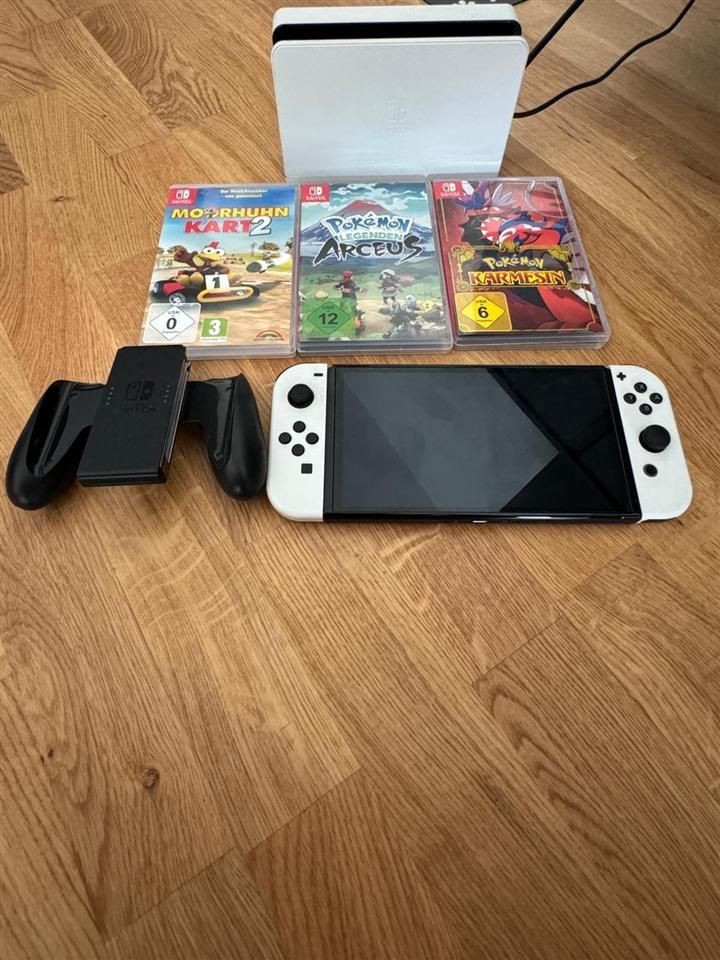 Nintendo-Switch-OLED-Display---3-Lojëra