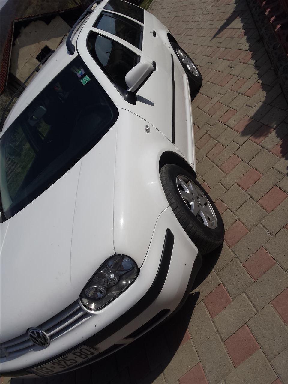 VW--Golf