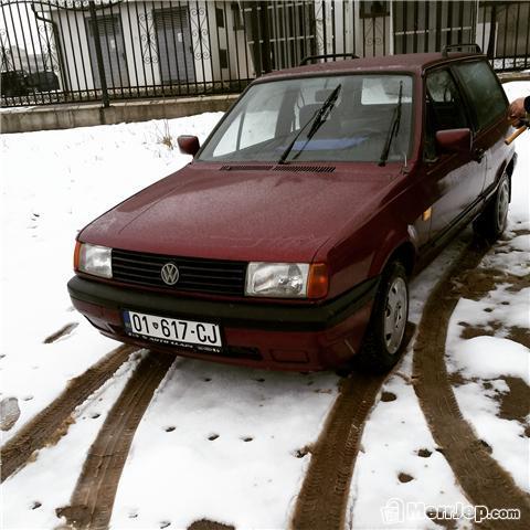 VW-Polo-1-1-Benzin--93