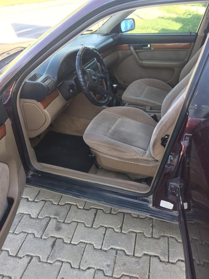 Audi-c4