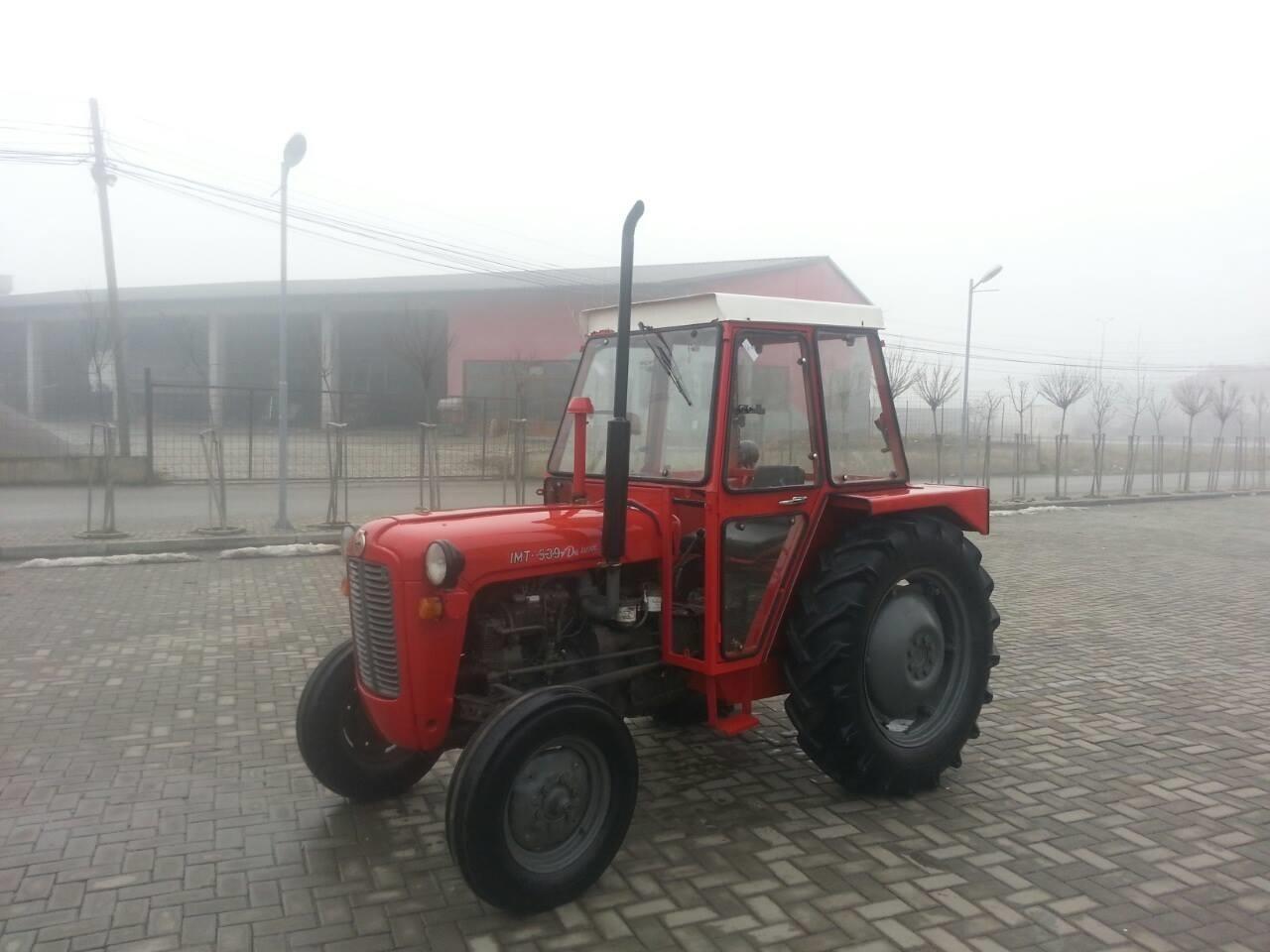 Traktor-ferguson-