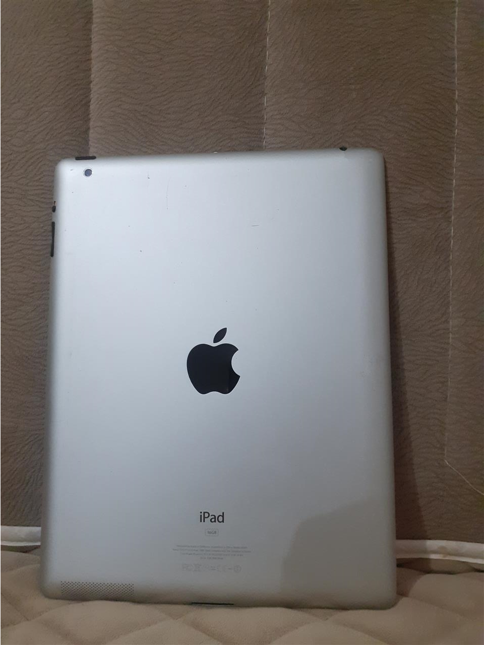 Shes-ipad-