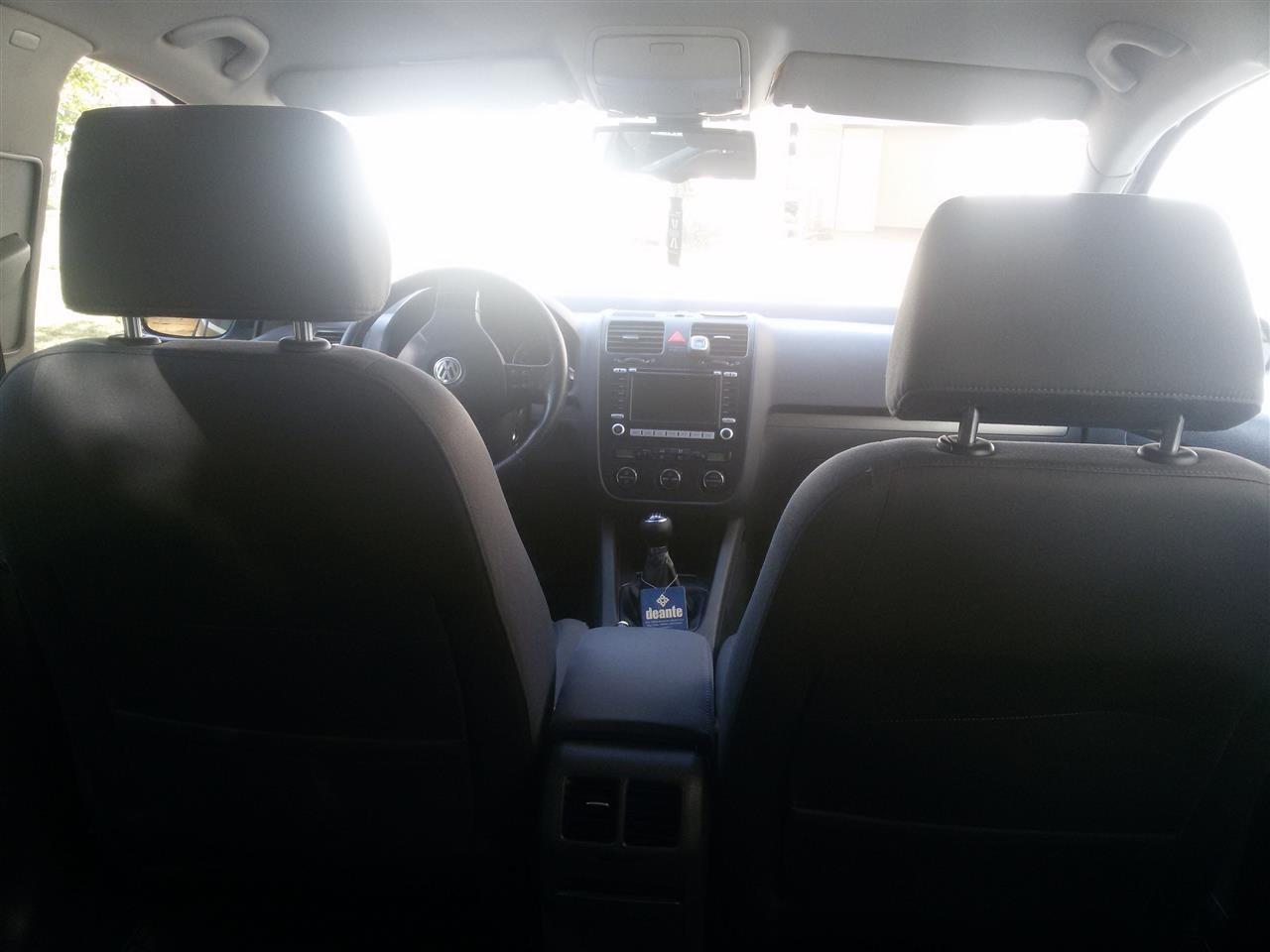 VW-Golf--05-