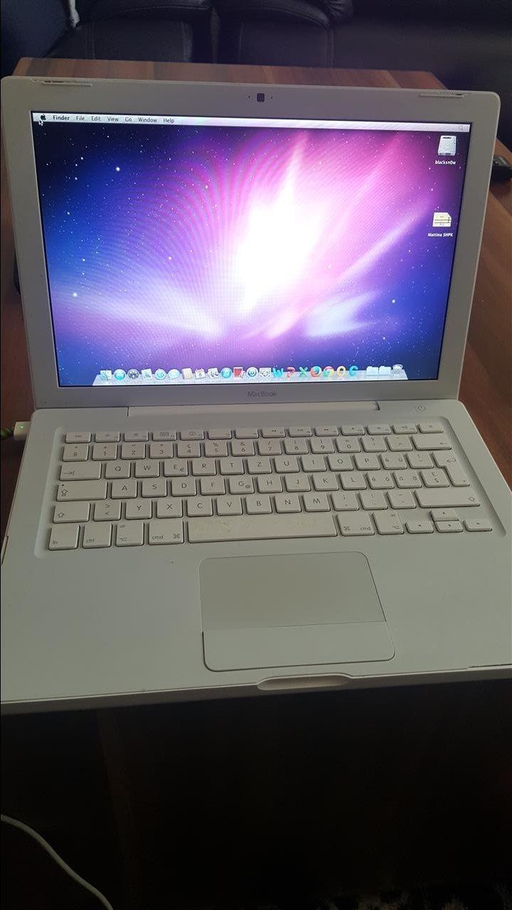 Laptop-MACBOOK