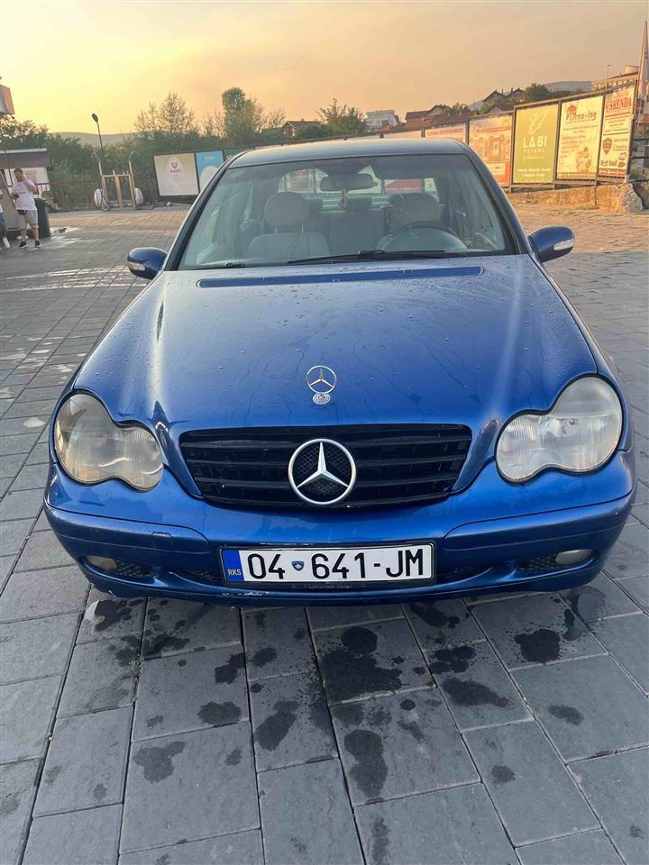 Mercedes-C220